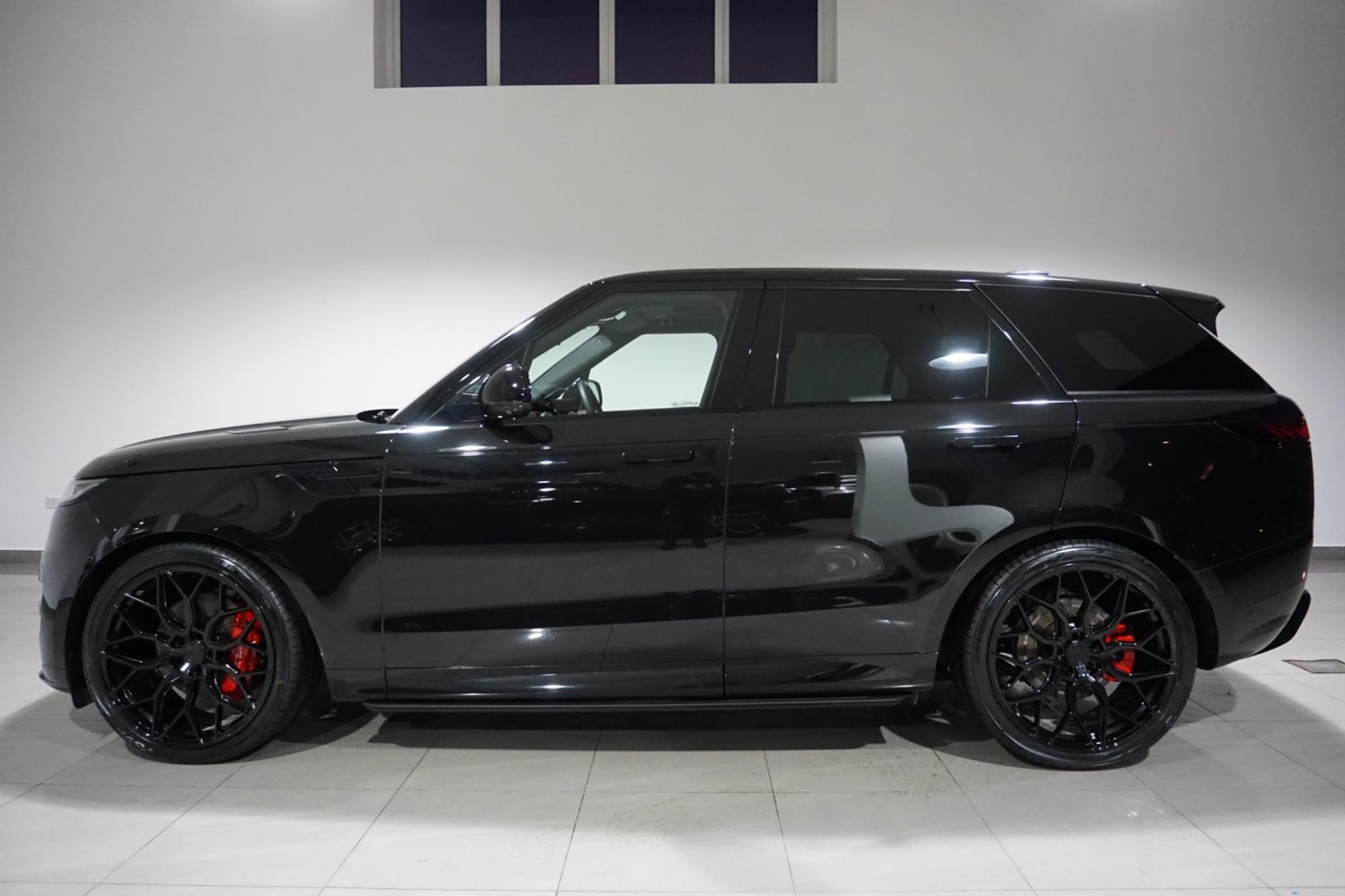Land Rover Range Rover Sport 3.0 D300 MHEV Dynamic SE Auto 4WD Euro 6 (s/s) 5dr